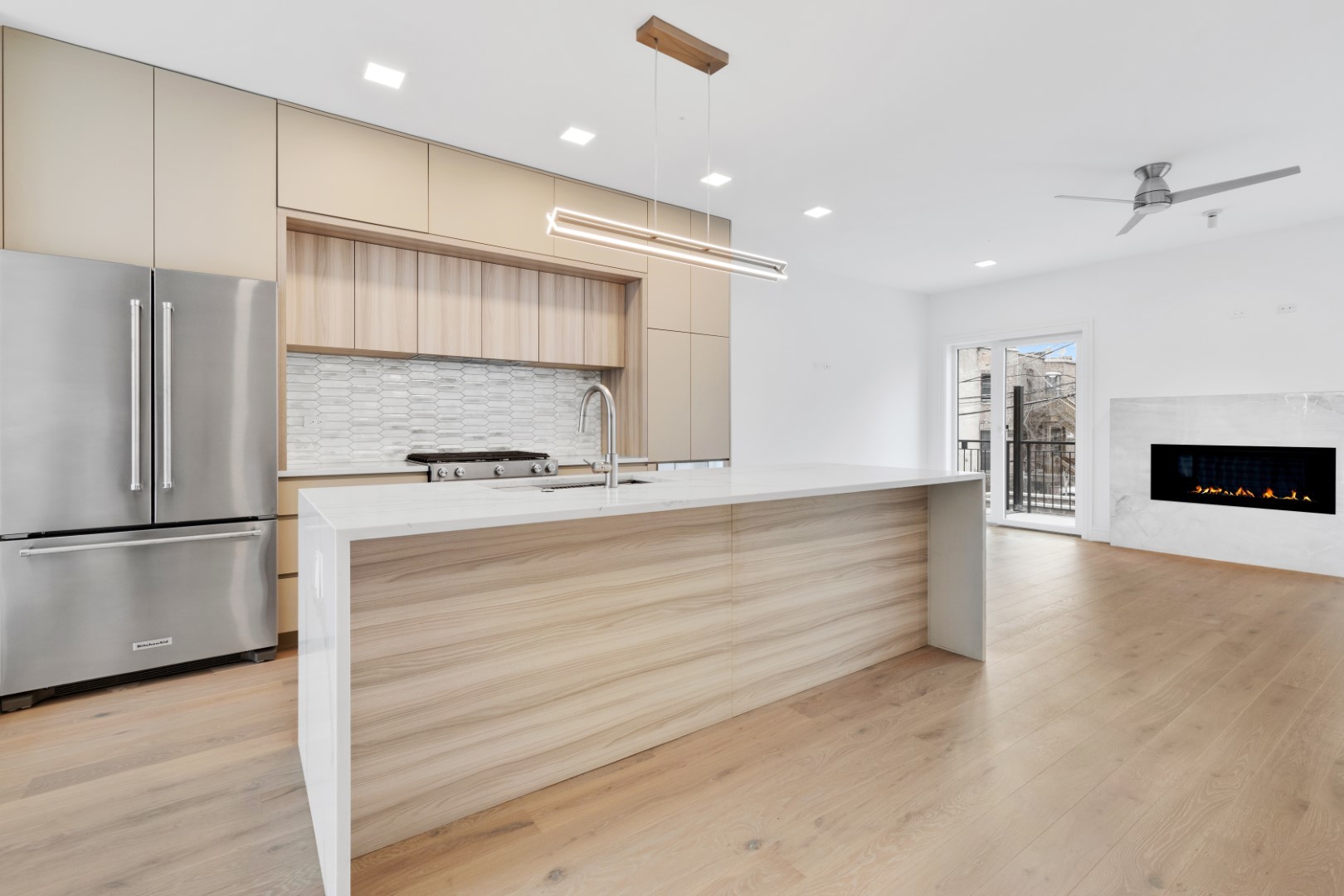 338 E Pershing Road
