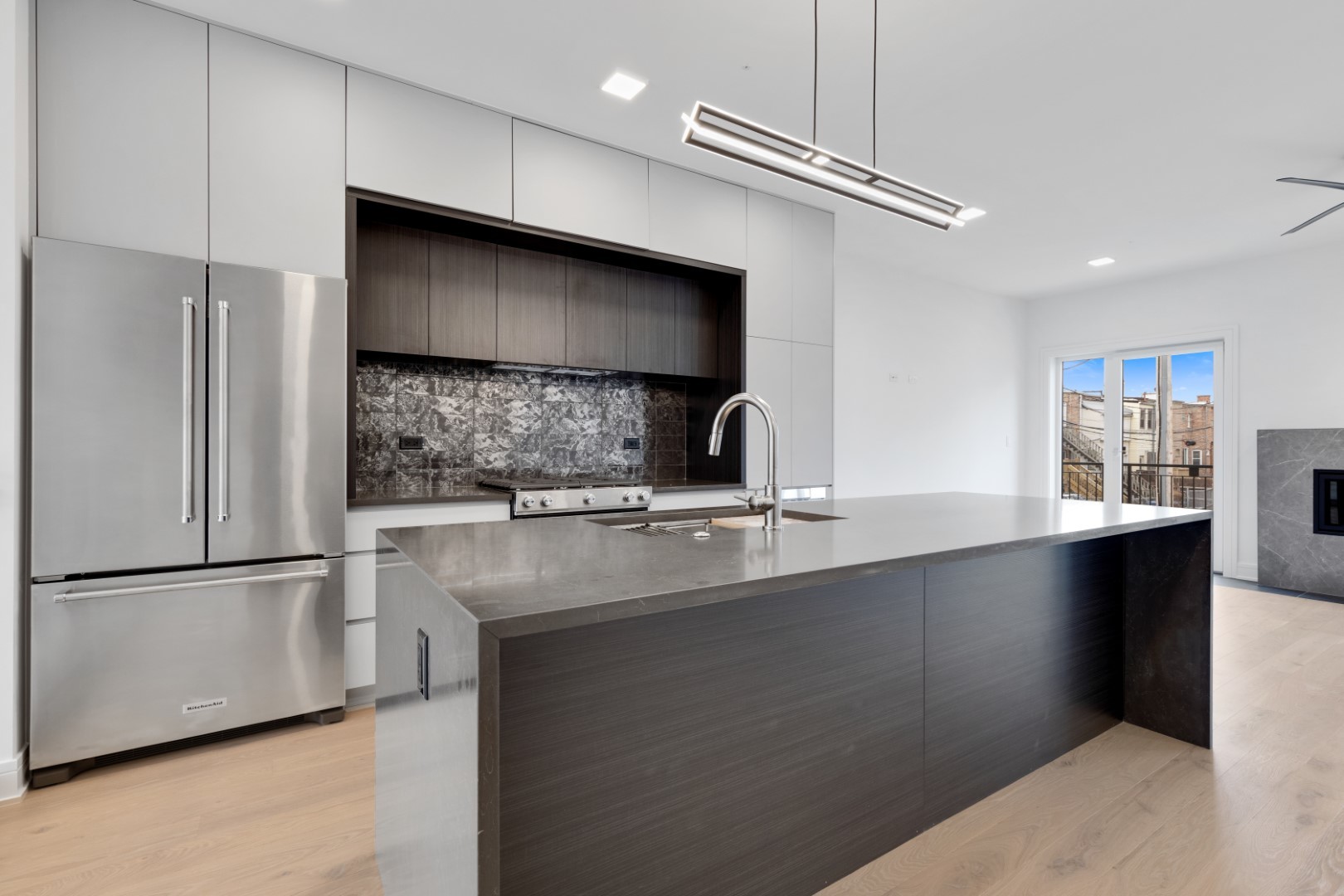 338 E Pershing Road