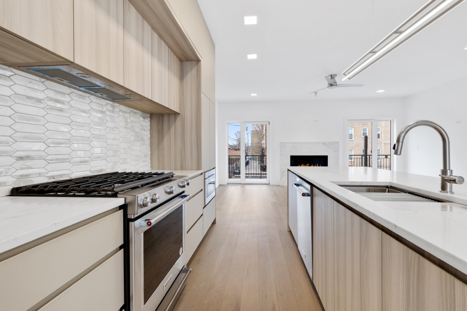 338 E Pershing Road