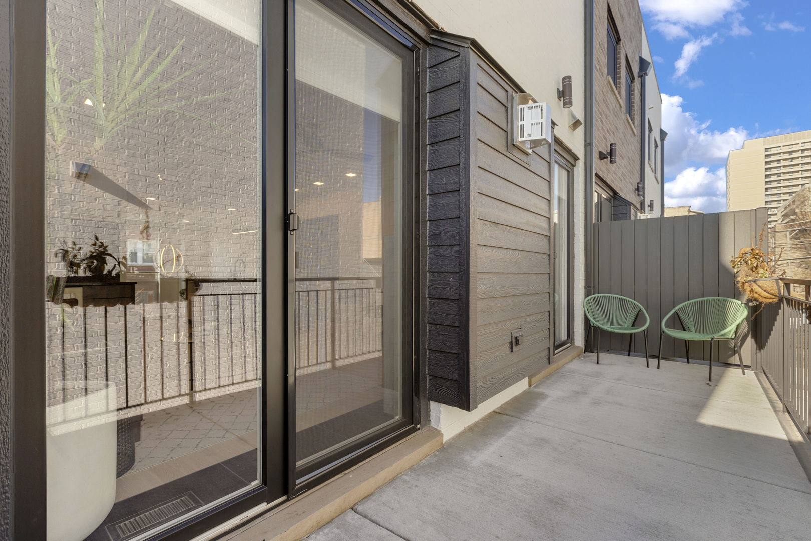 338 E Pershing Road