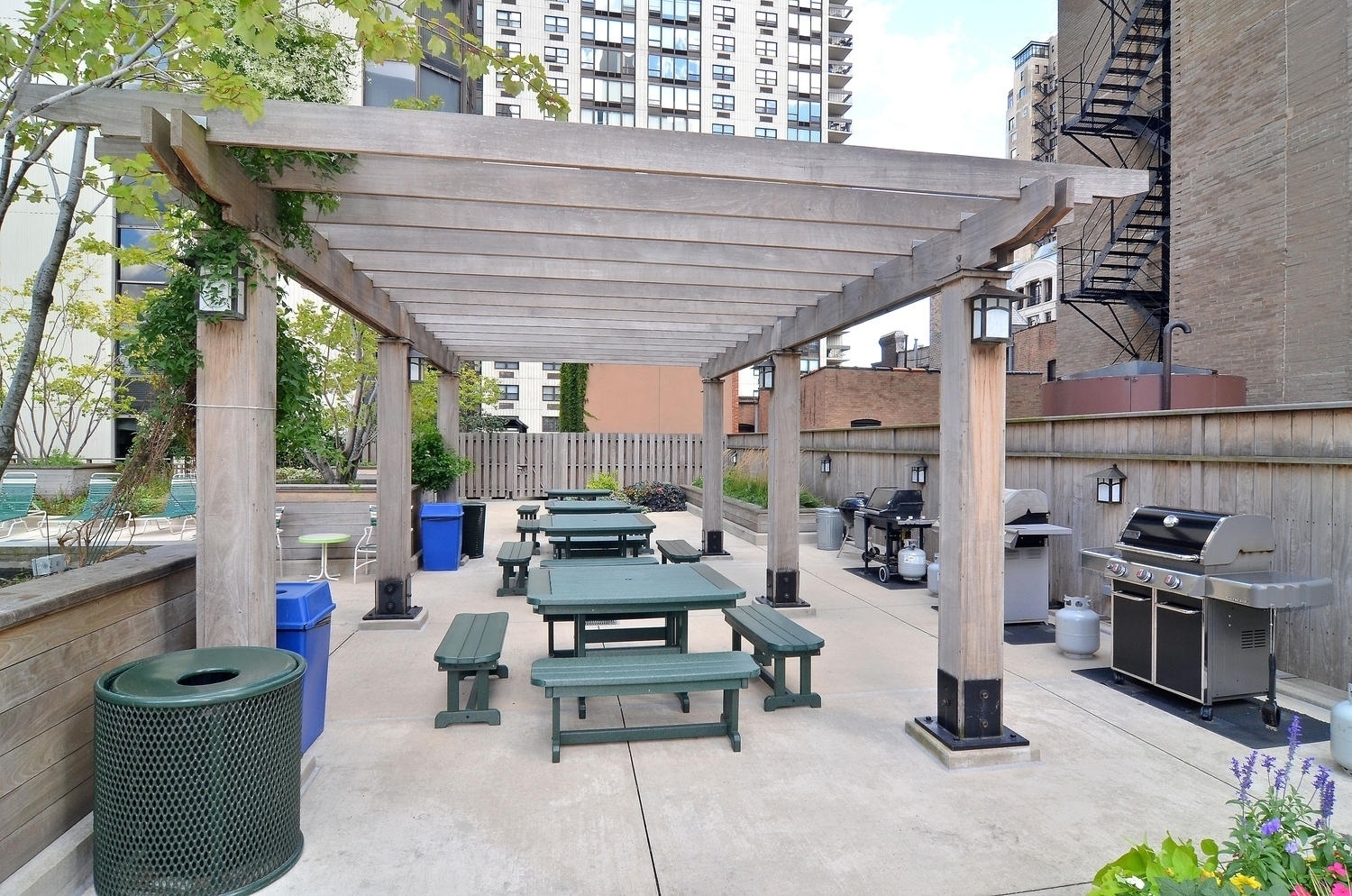 1310 N Ritchie Court Unit: 20C