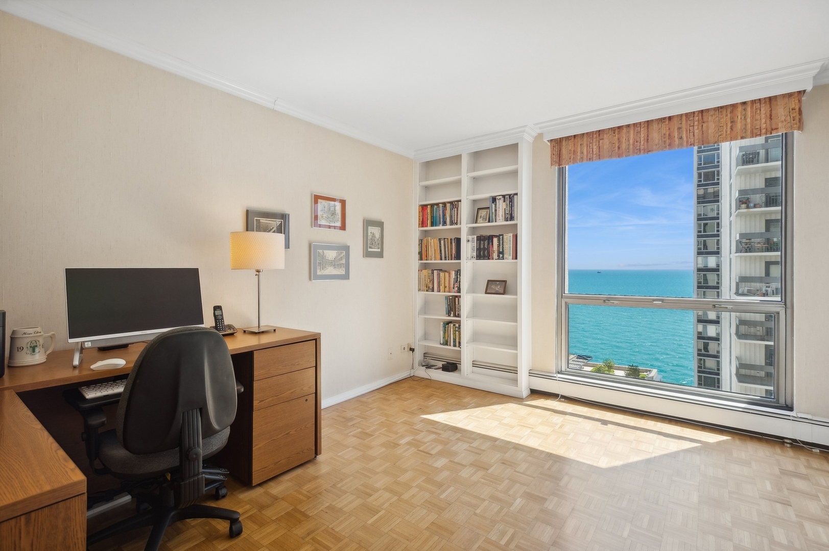 1310 N Ritchie Court Unit: 20C