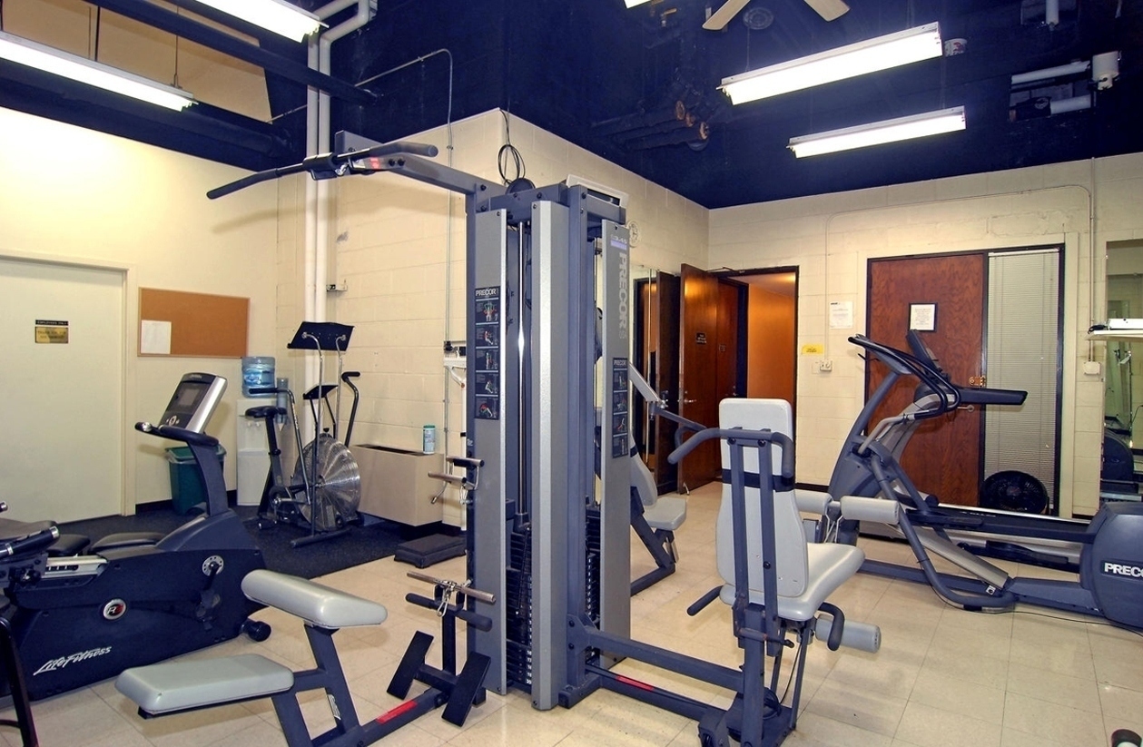 1310 N Ritchie Court Unit: 20C