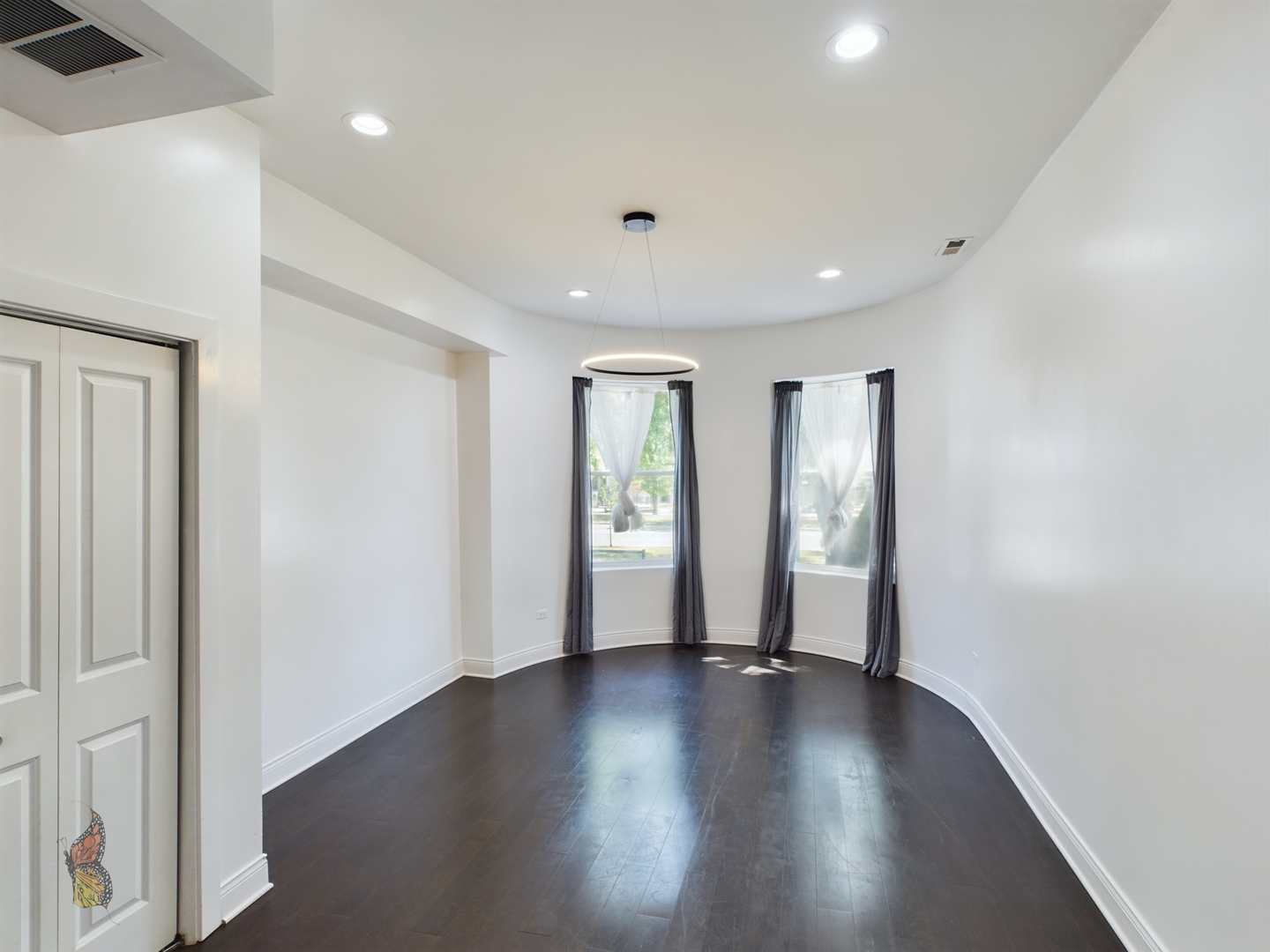 4516 S King Drive Unit: 1