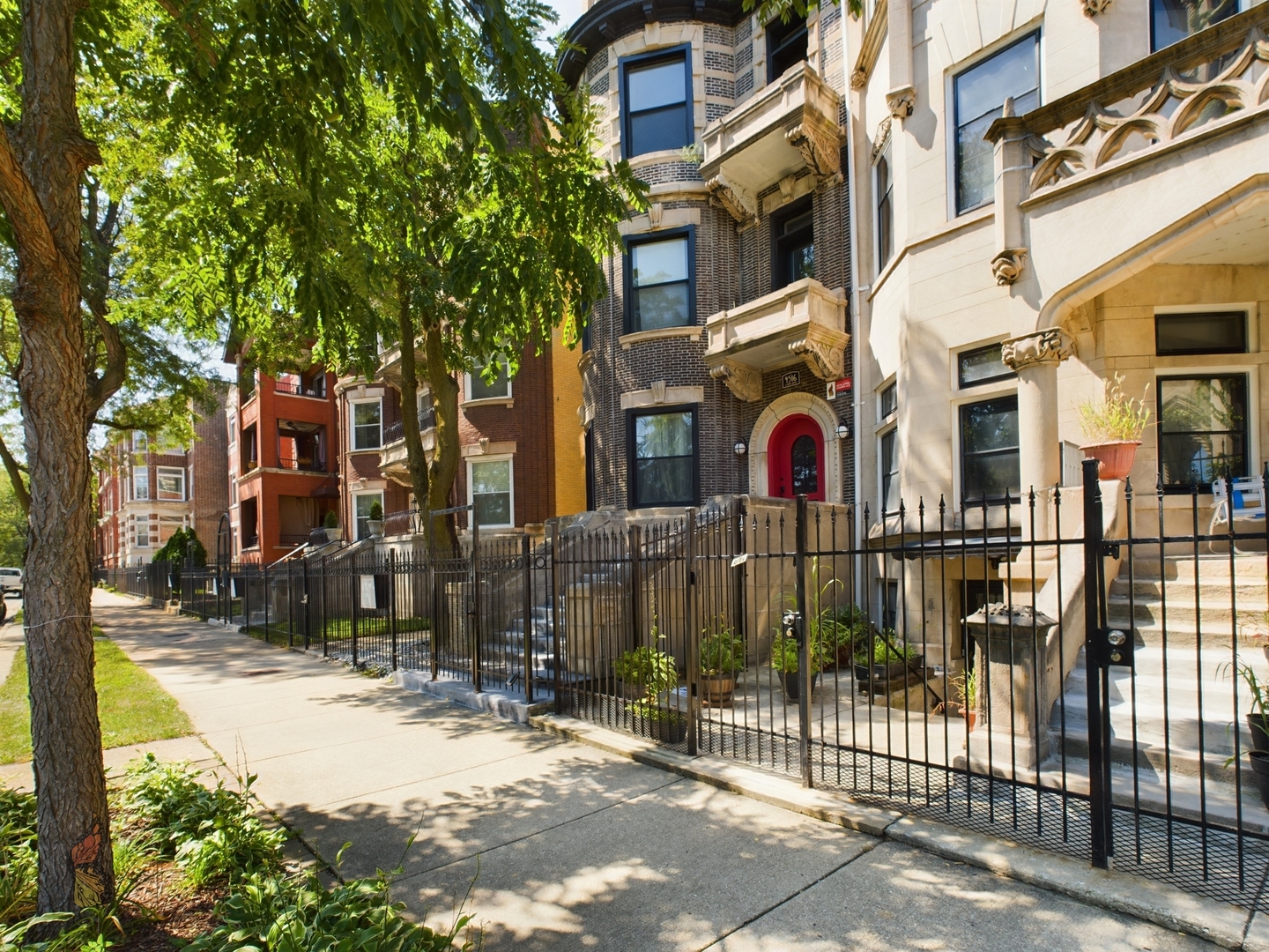 4516 S King Drive Unit: 1
