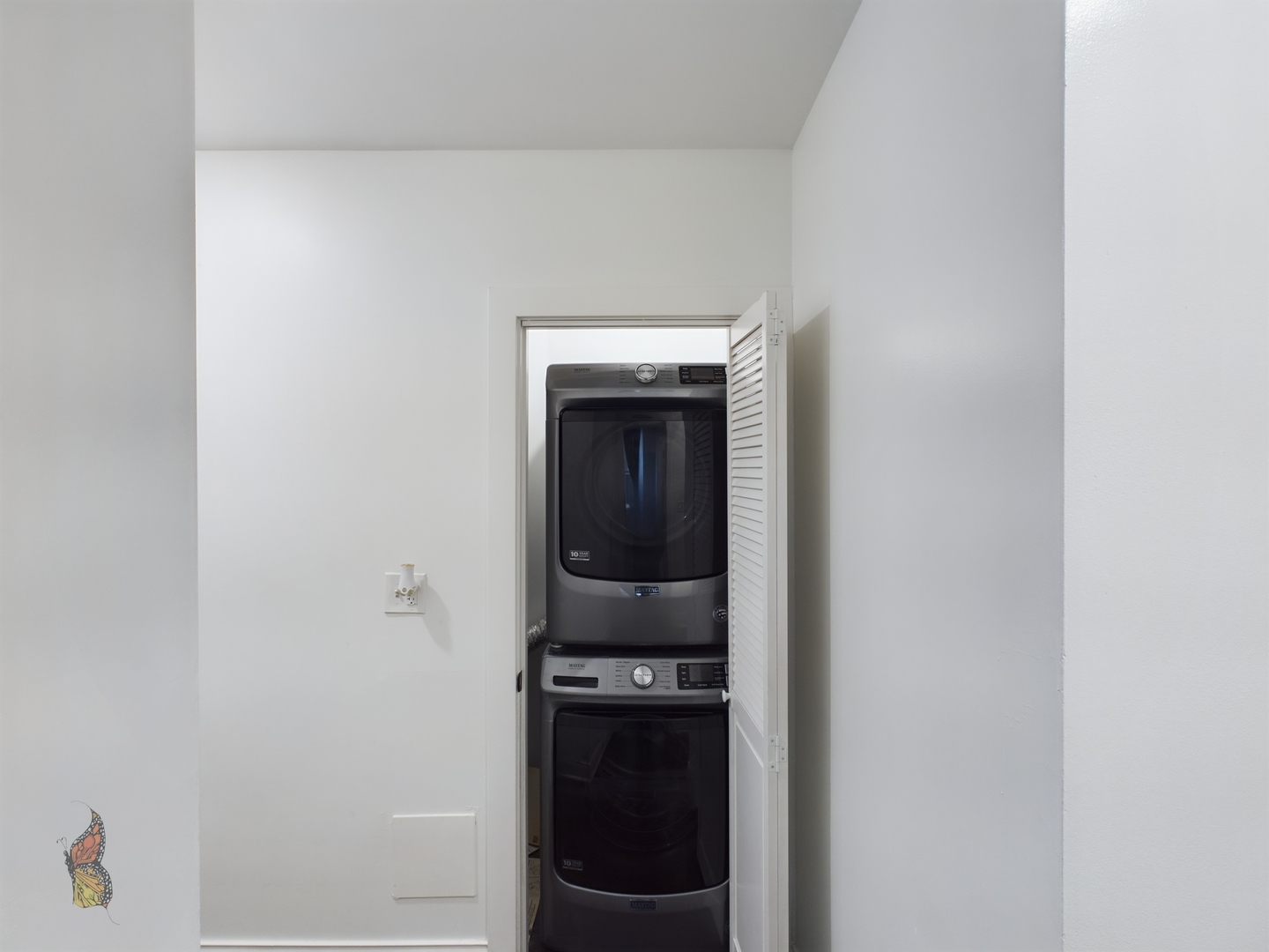 4516 S King Drive Unit: 1