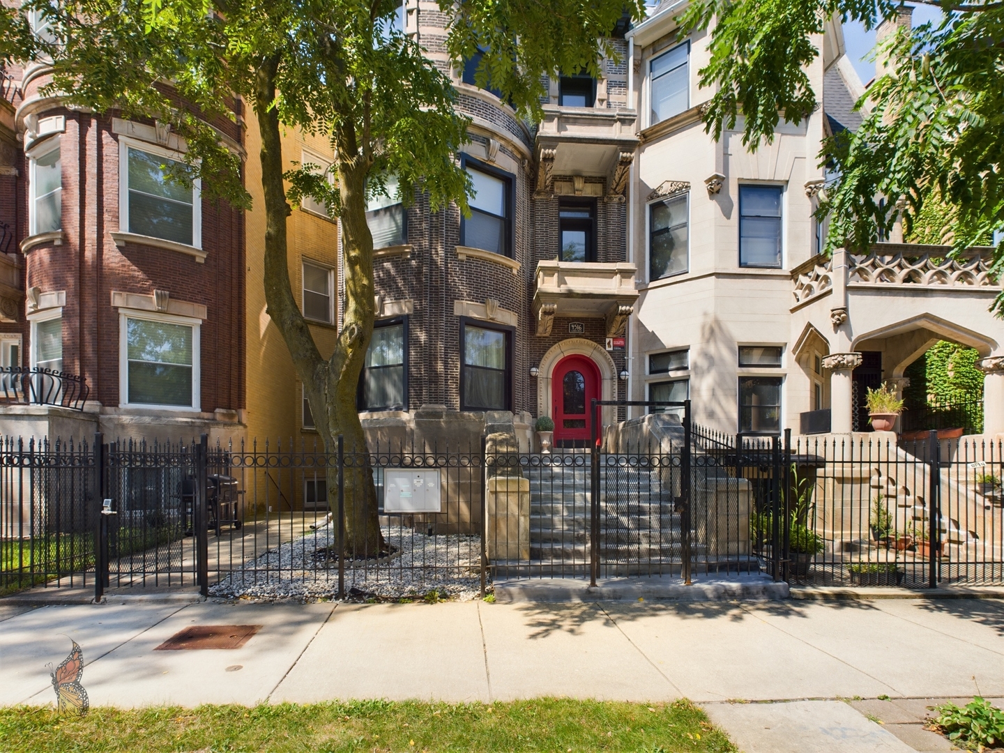4516 S King Drive Unit: 1