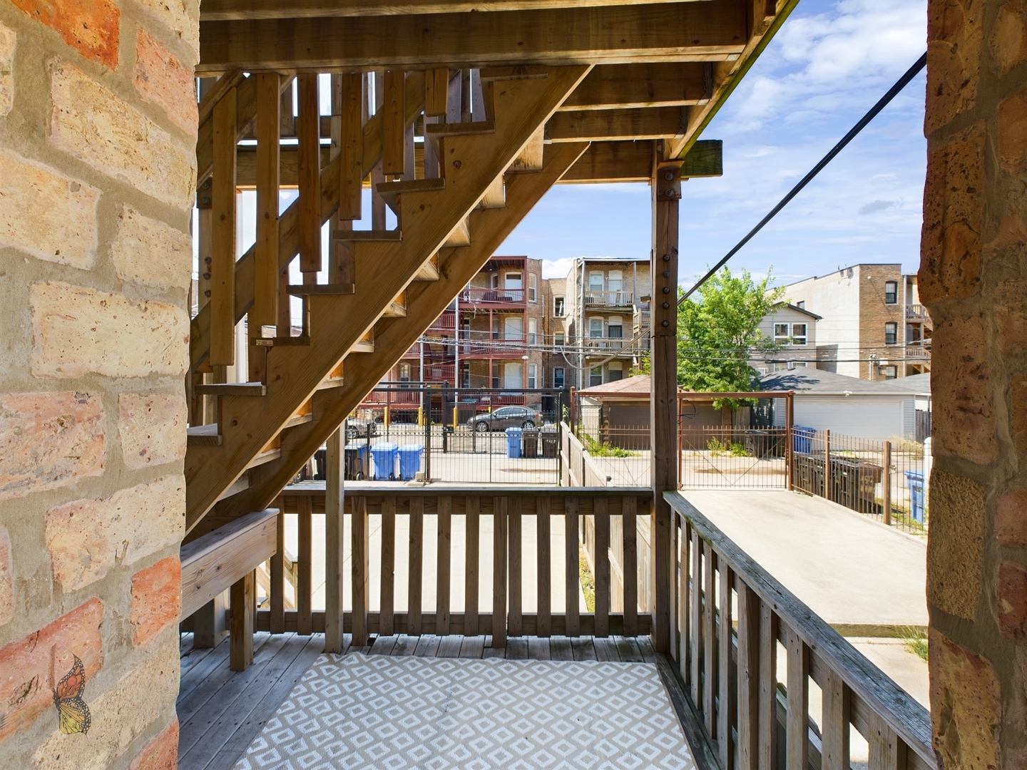 4516 S King Drive Unit: 1