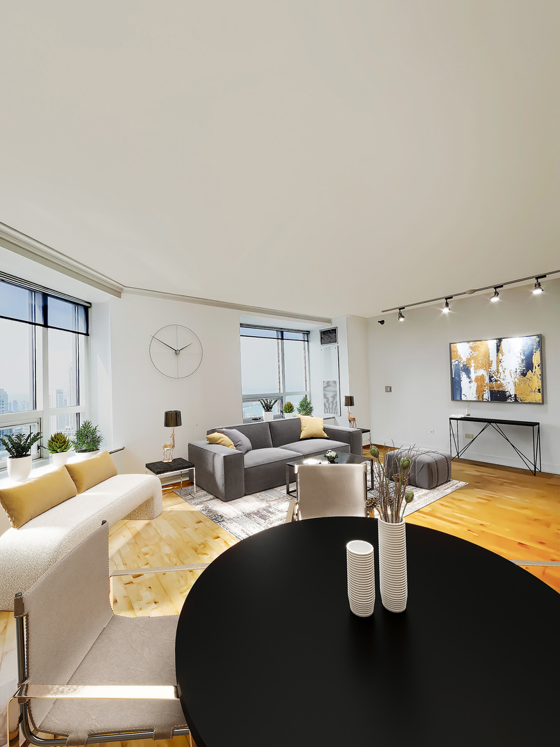 512 N Mcclurg Court Unit: 5710