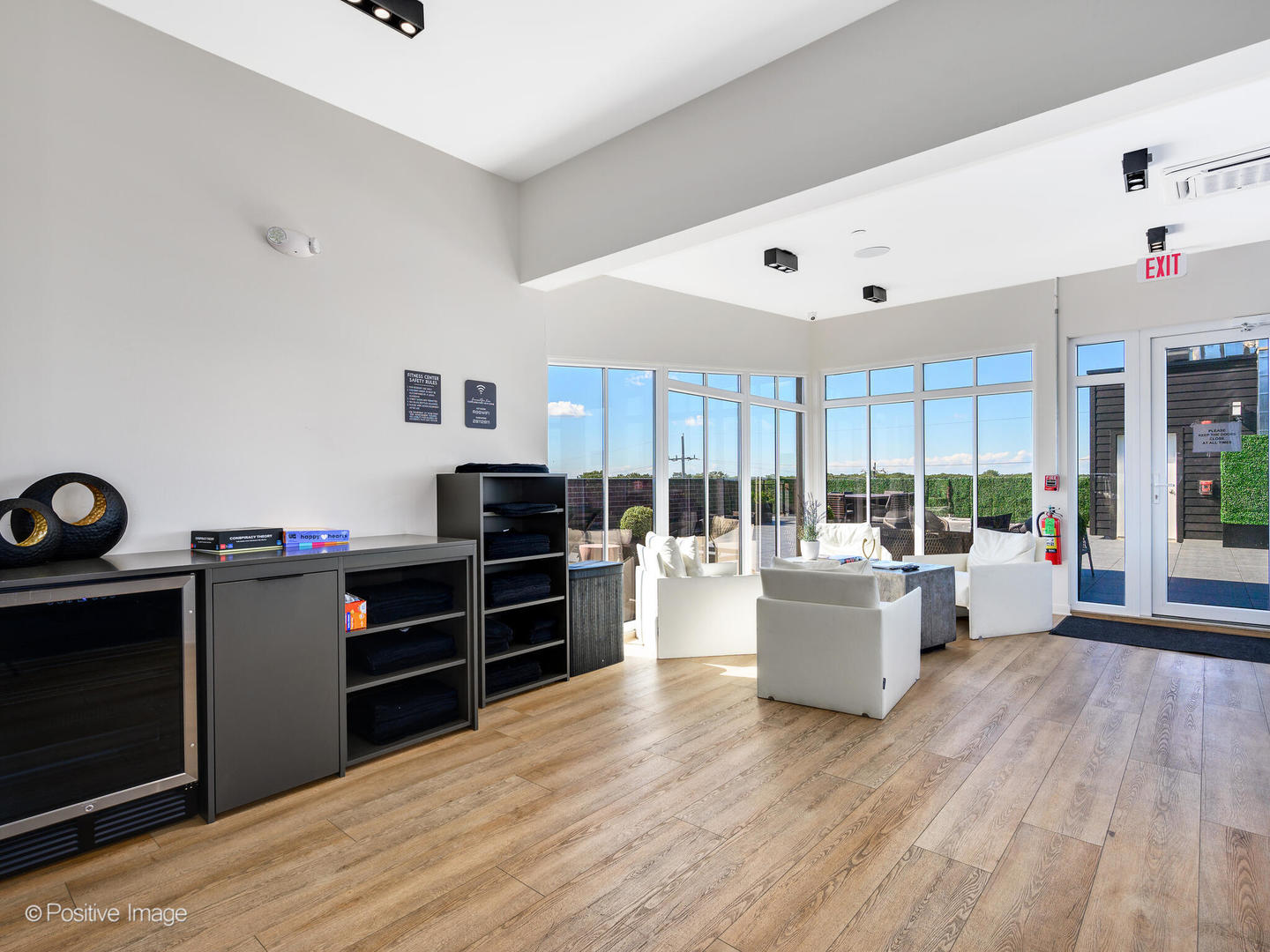 2811 Thatcher Avenue Unit: 302