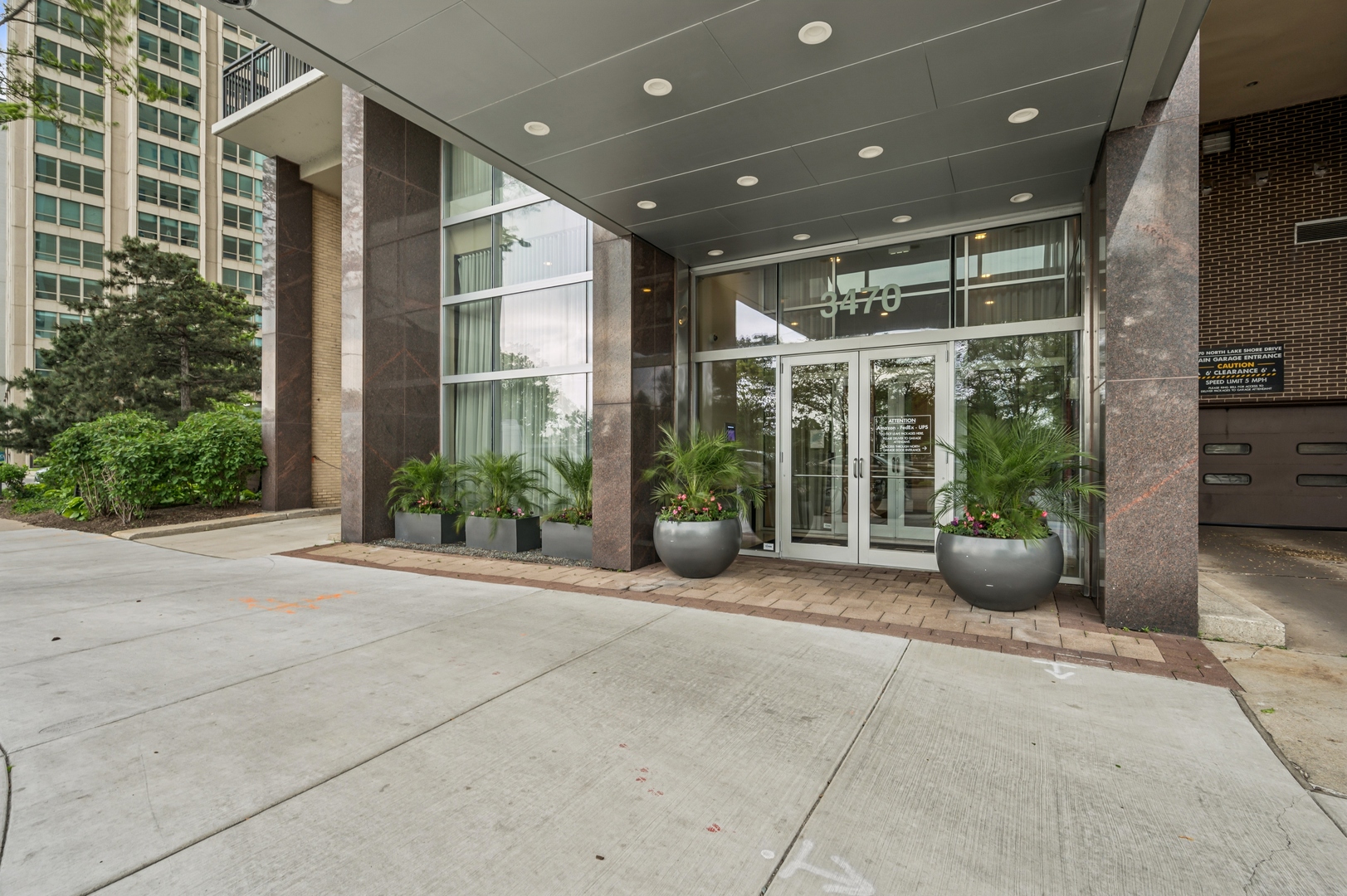 3470 N Lake Shore Drive Unit: 9BC