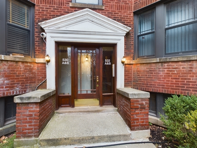 530 SHERIDAN Road Unit: 2B