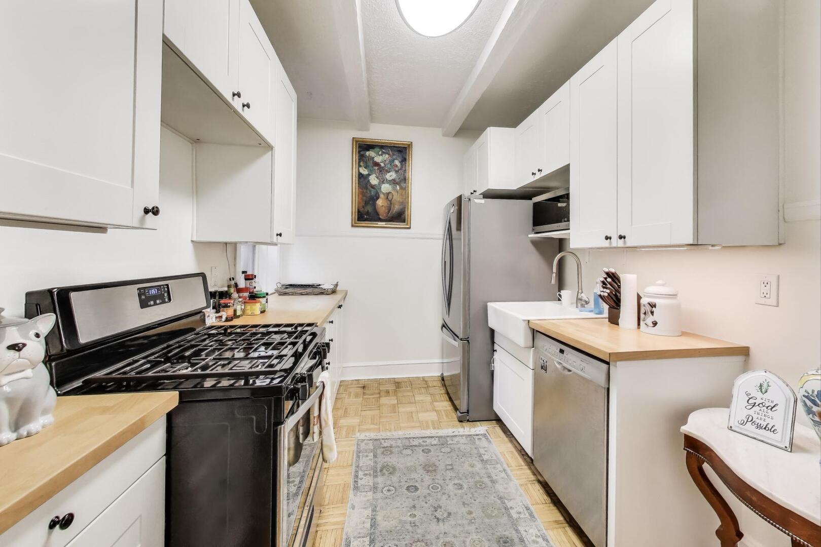 530 SHERIDAN Road Unit: 2B