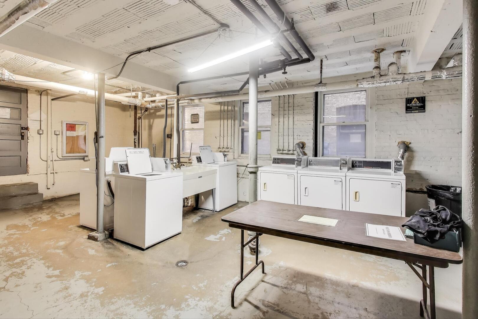 530 SHERIDAN Road Unit: 2B
