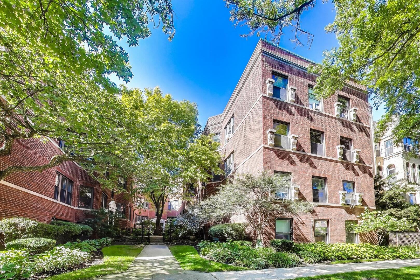 530 SHERIDAN Road Unit: 2B