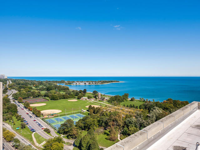 3550 N Lake Shore Drive Unit: 1823