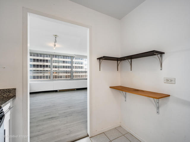 3550 N Lake Shore Drive Unit: 1823