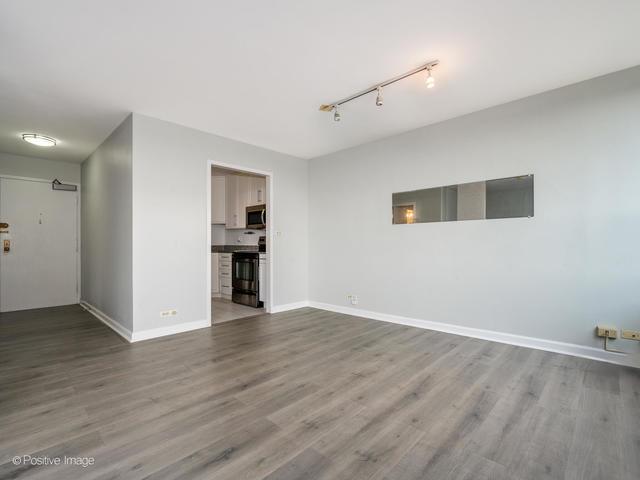 3550 N Lake Shore Drive Unit: 1823