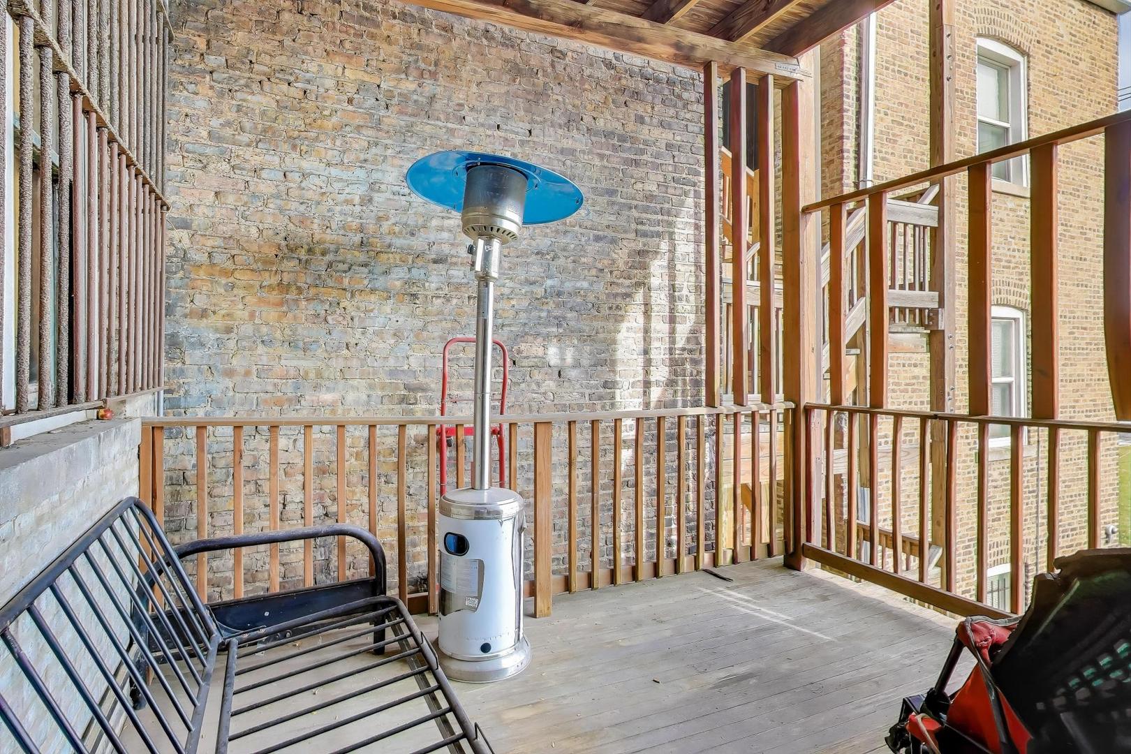 4507 S Michigan Avenue