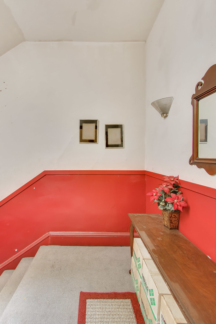 4507 S Michigan Avenue