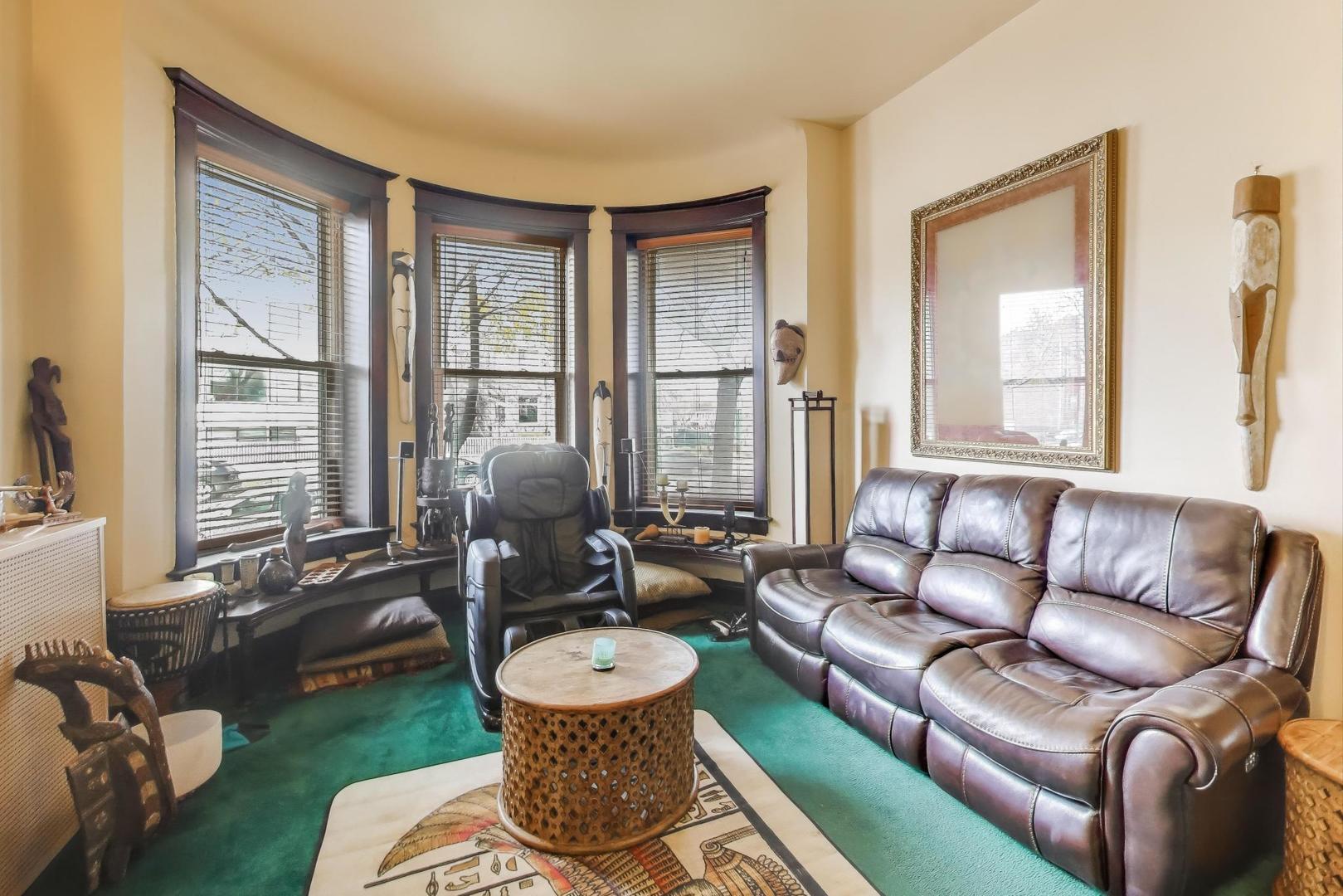 4507 S Michigan Avenue