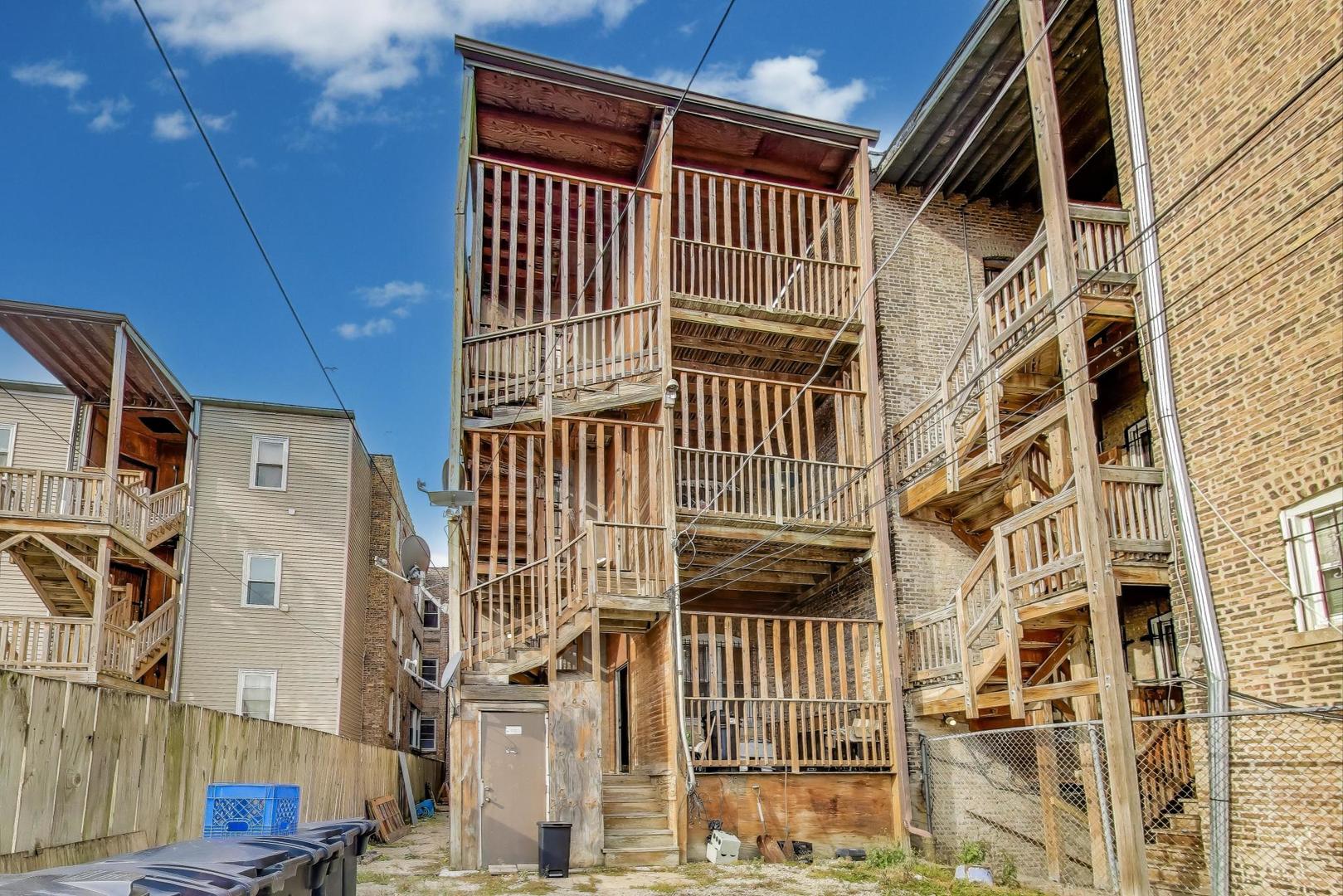 4507 S Michigan Avenue