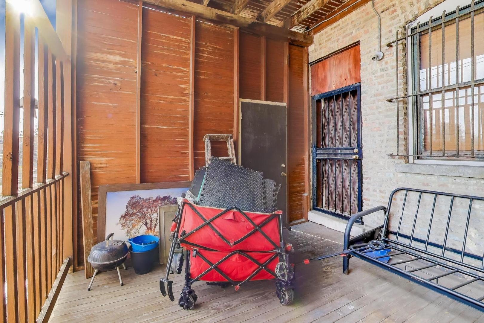 4507 S Michigan Avenue