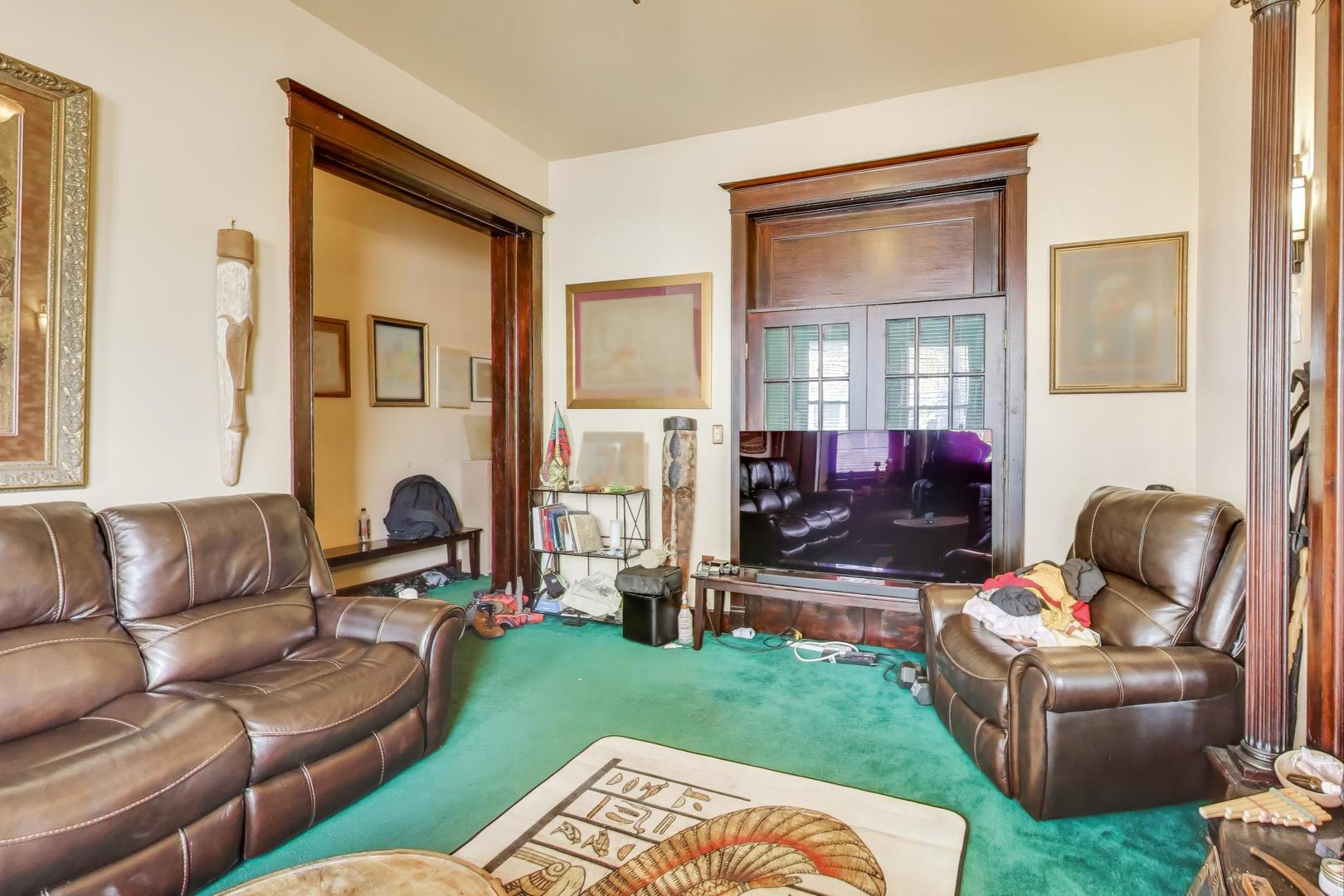 4507 S Michigan Avenue