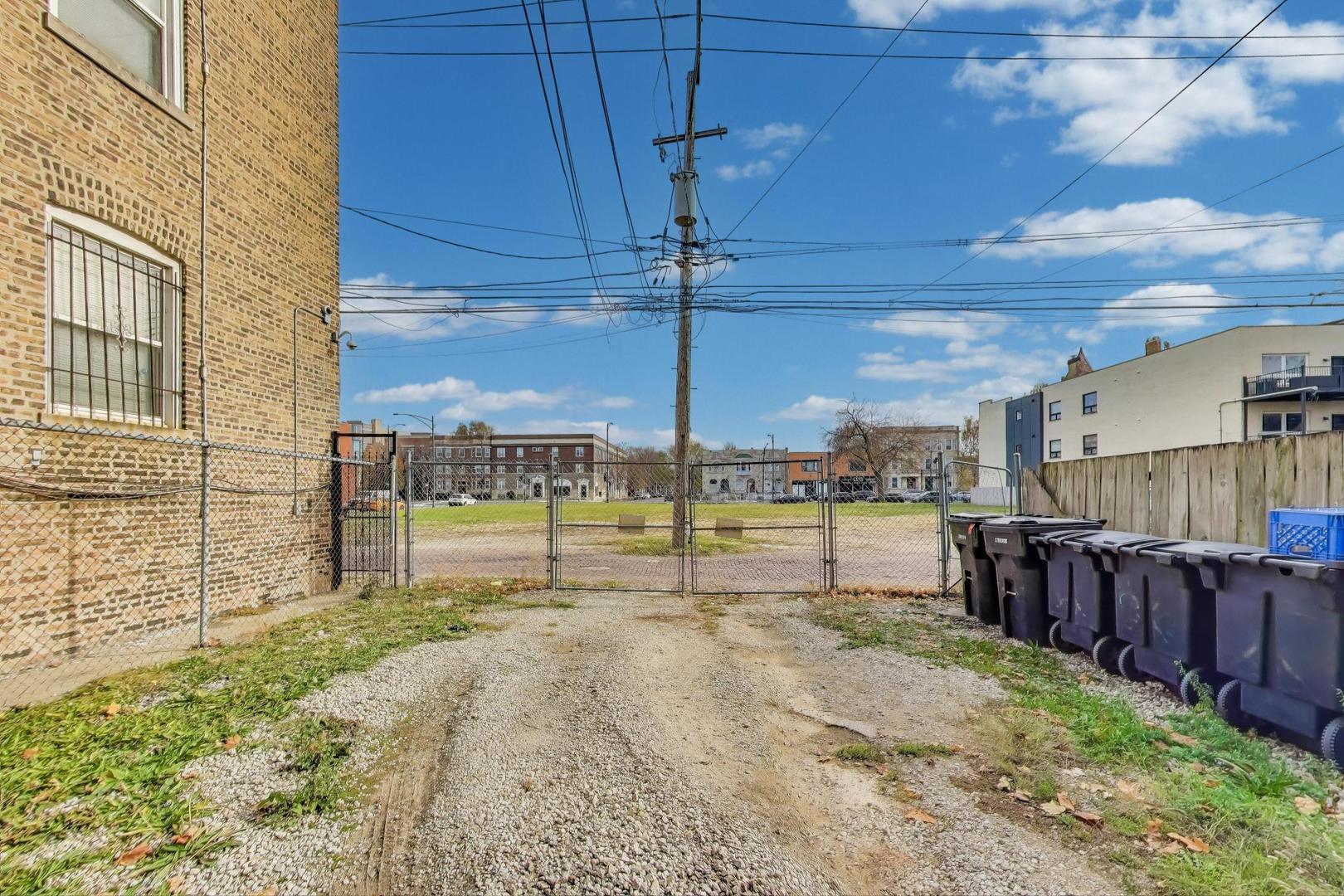 4507 S Michigan Avenue