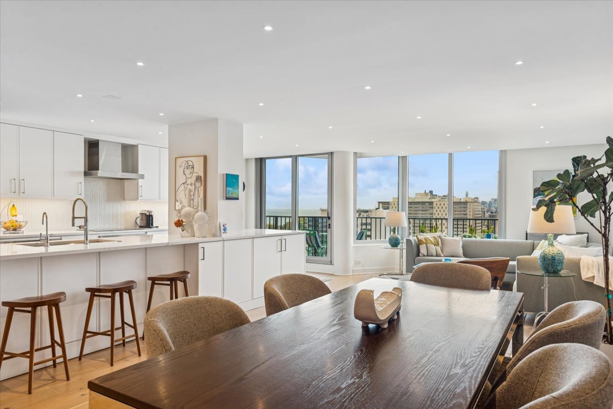 4170 N Marine Drive Unit: 23L