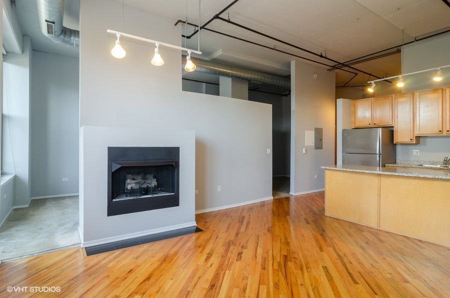 6 S Laflin Street Unit: 305S