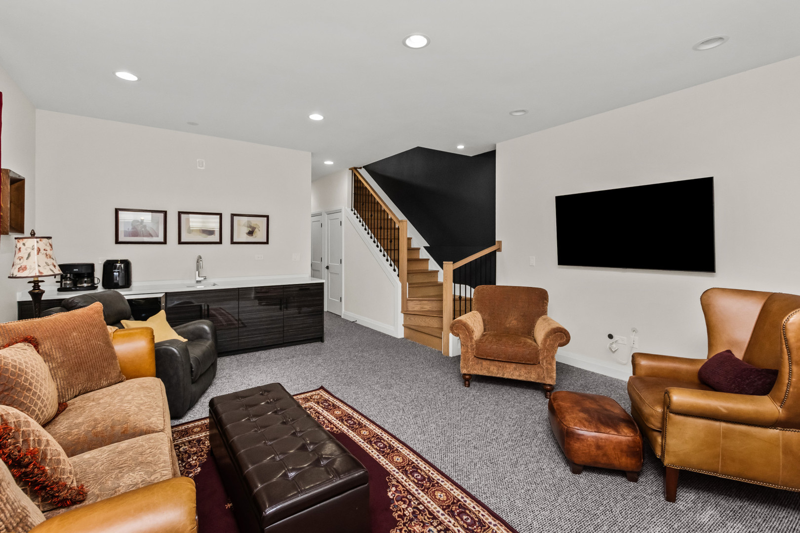 700 E 46th Street