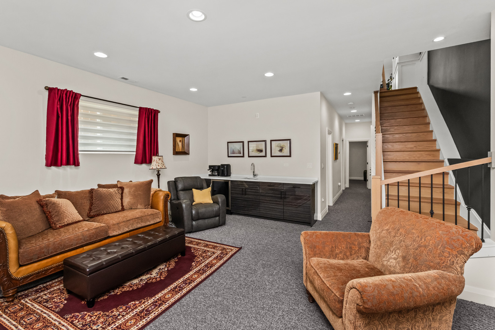 700 E 46th Street
