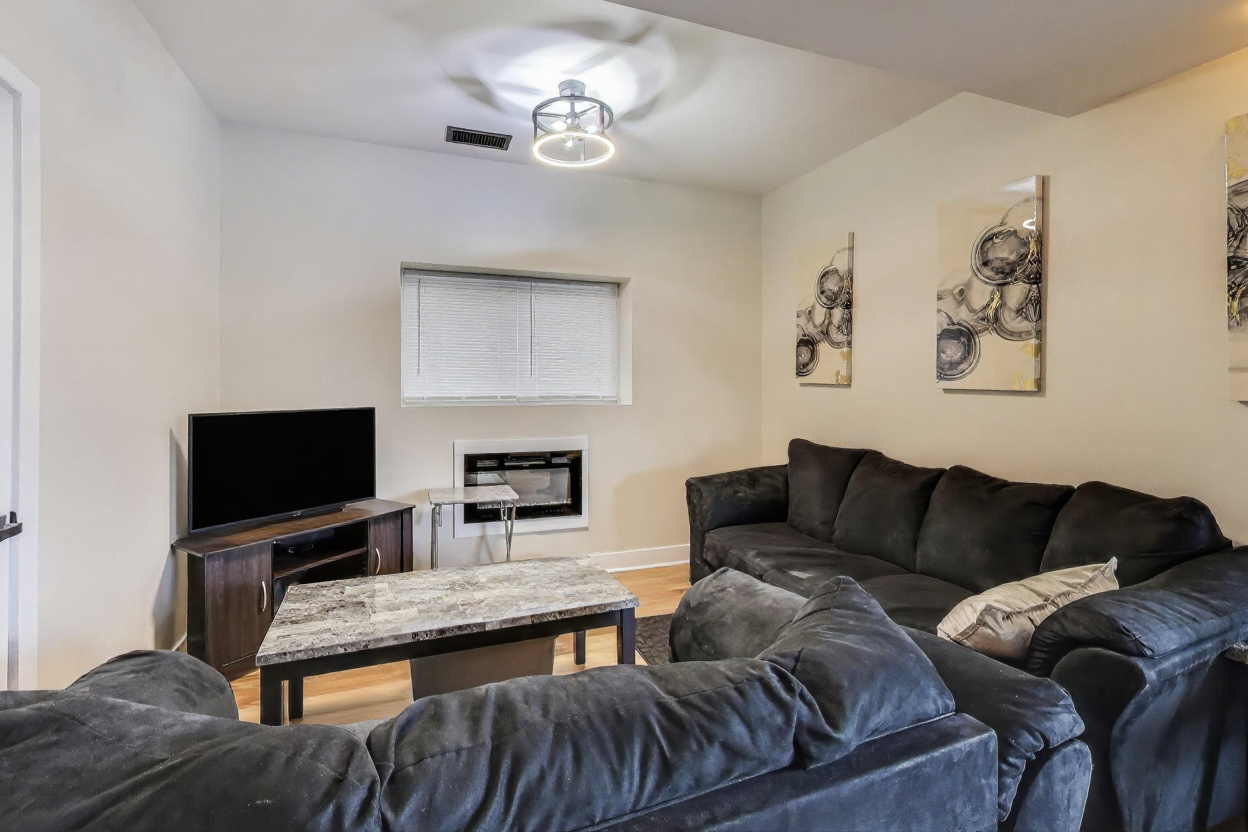 1337 S Austin Boulevard