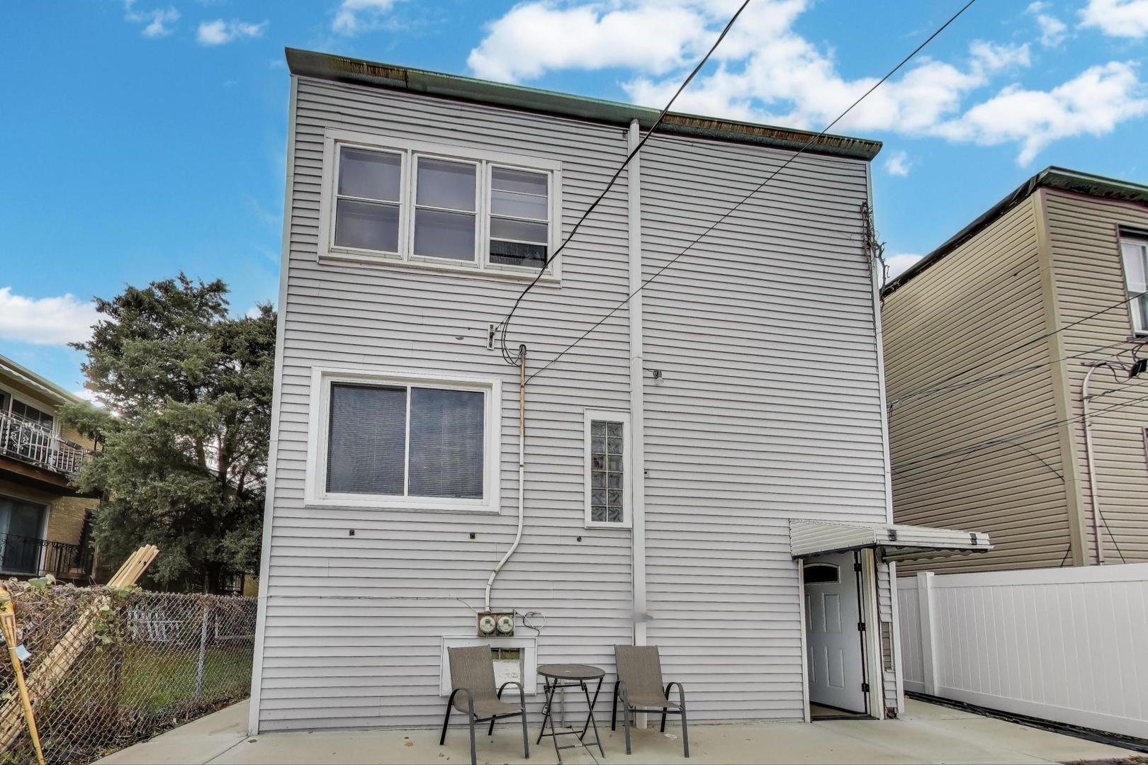 1337 S Austin Boulevard