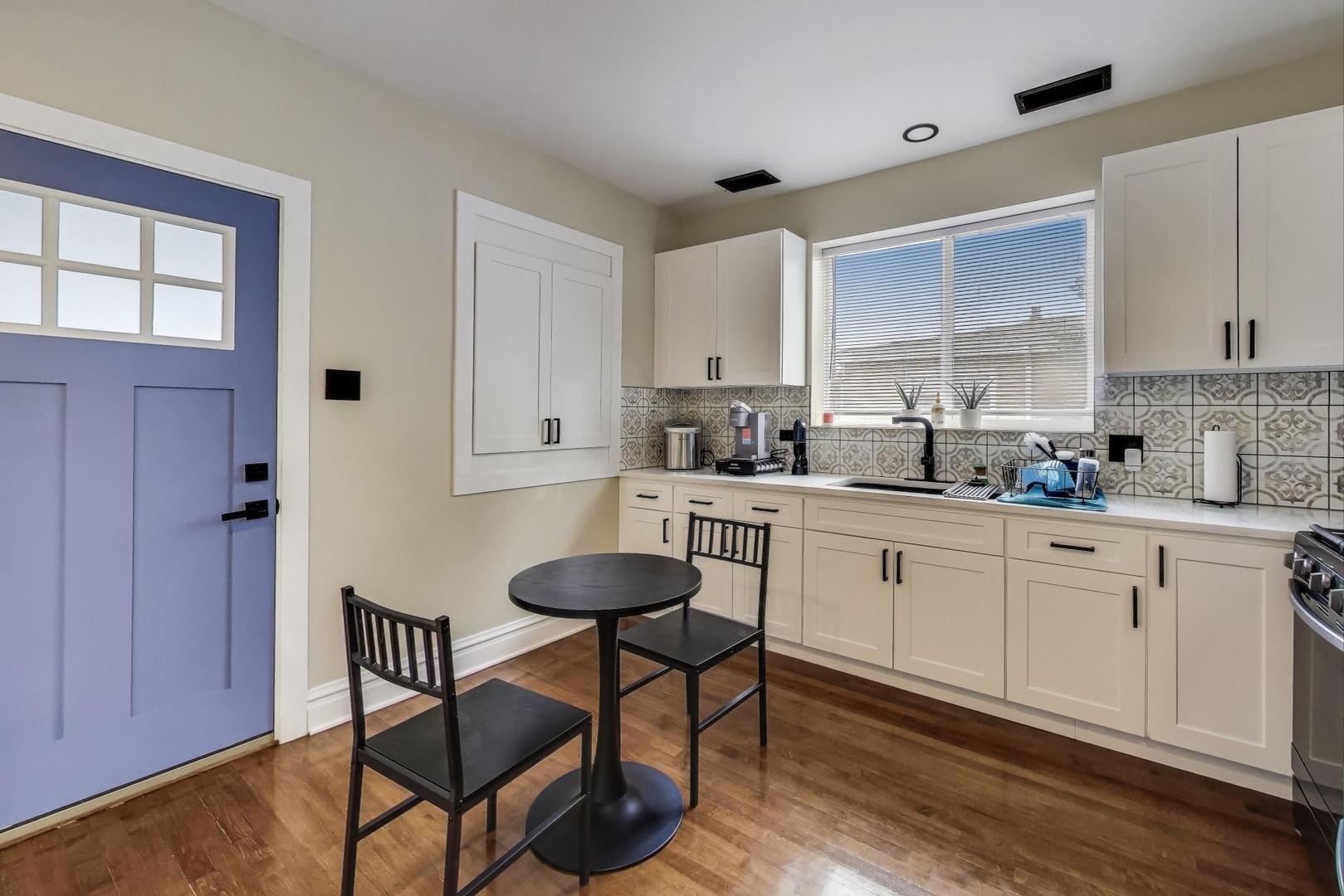 1337 S Austin Boulevard Unit: 2
