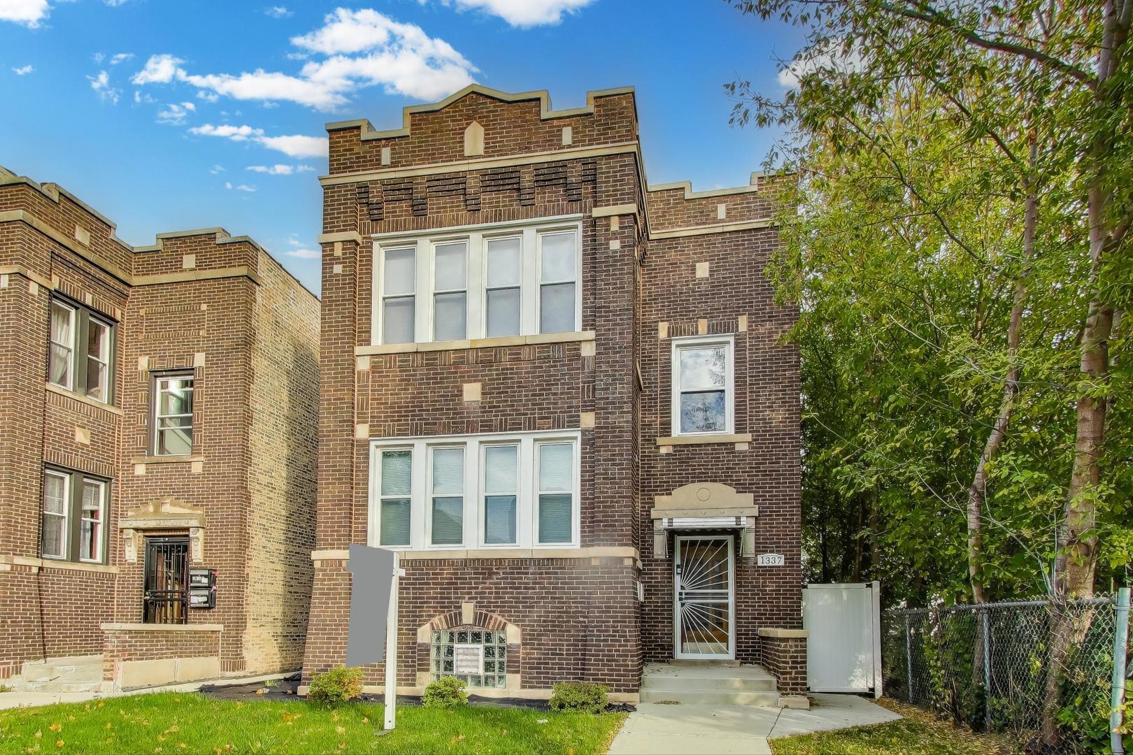1337 S Austin Boulevard Unit: 2
