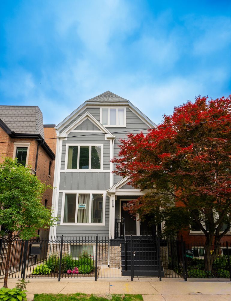 3324 N Hoyne Avenue Unit: 1