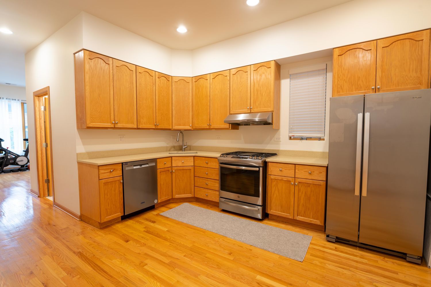 3324 N Hoyne Avenue Unit: 1