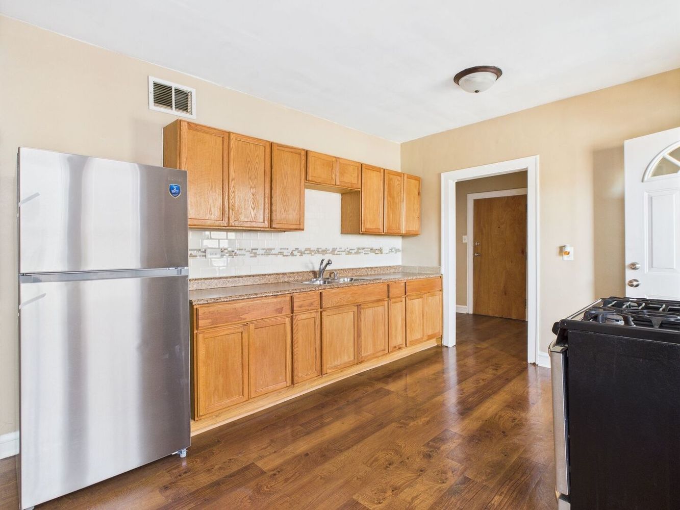 4338 W Kamerling Avenue Unit: 2N