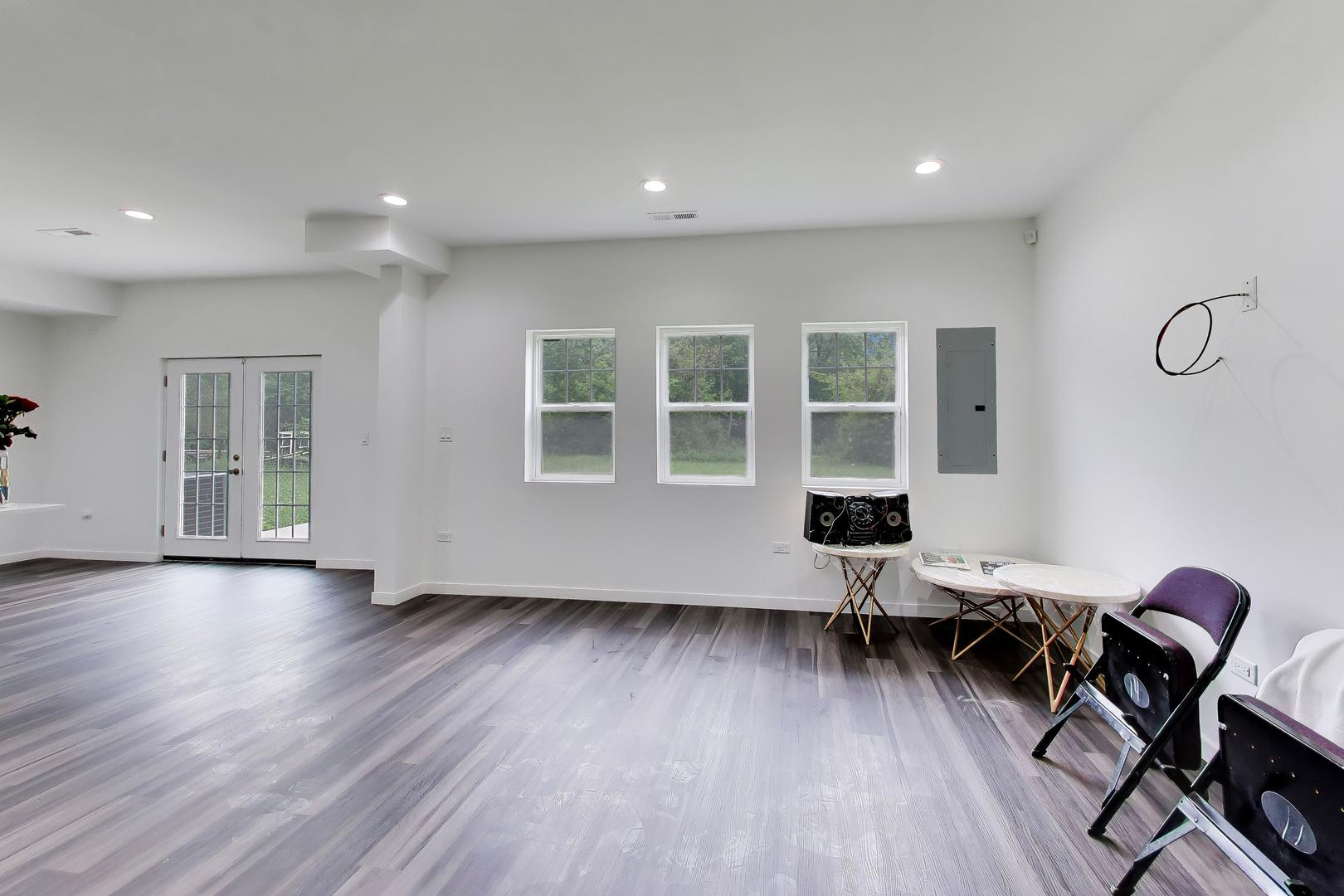 13723 S Springfield Avenue Unit: 1