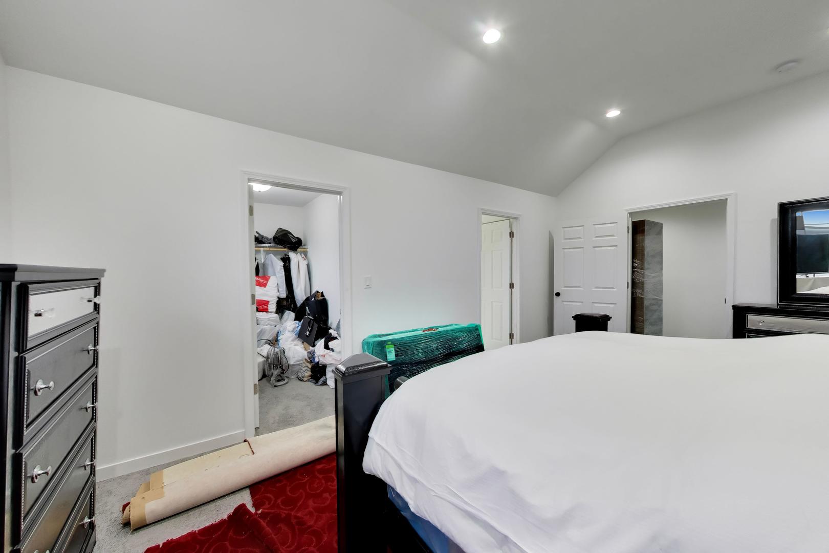 13723 S Springfield Avenue Unit: 1