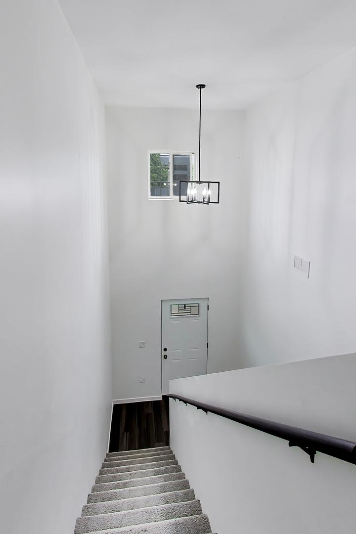 13723 S Springfield Avenue Unit: 1