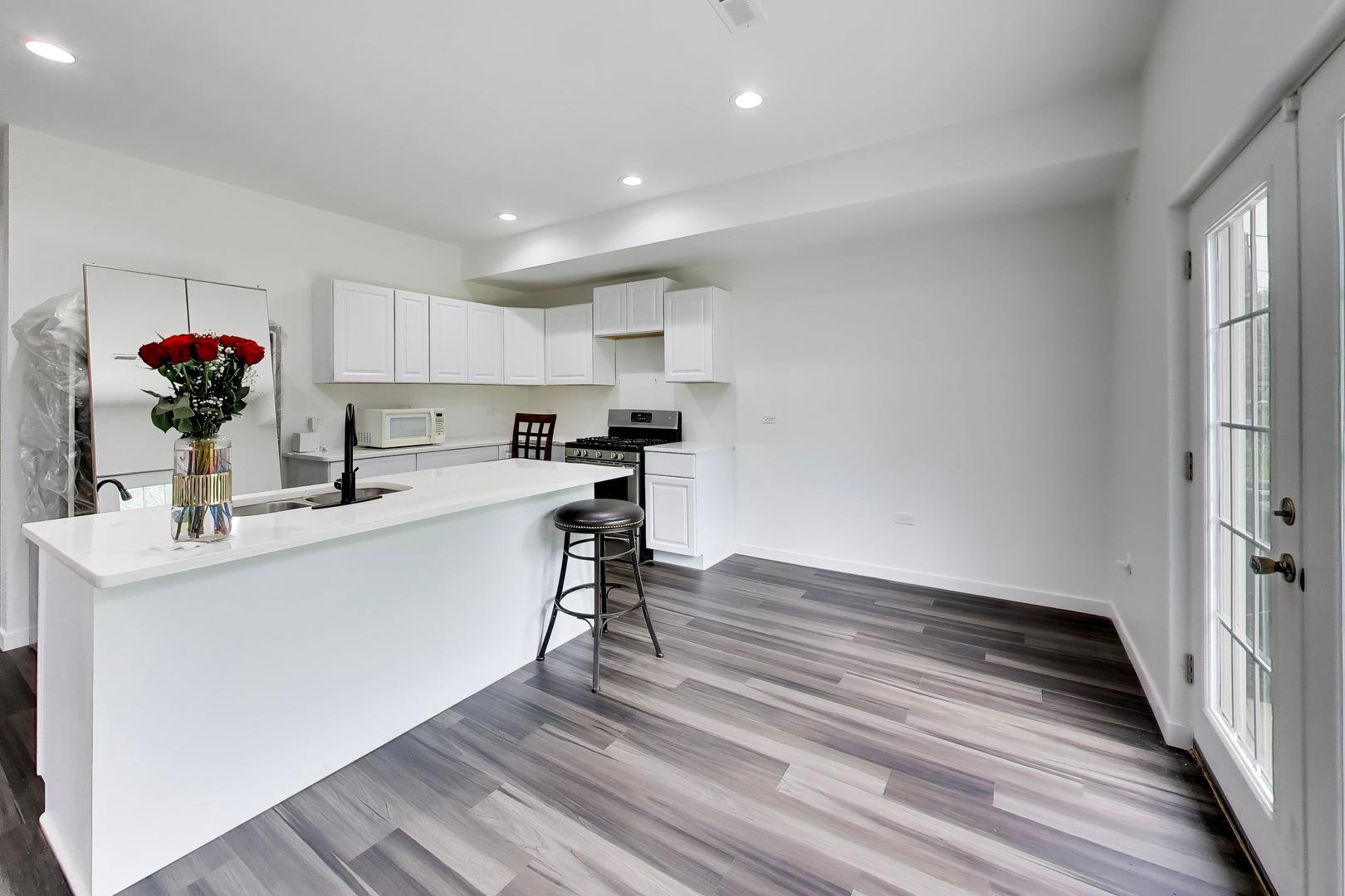 13723 S Springfield Avenue Unit: 1