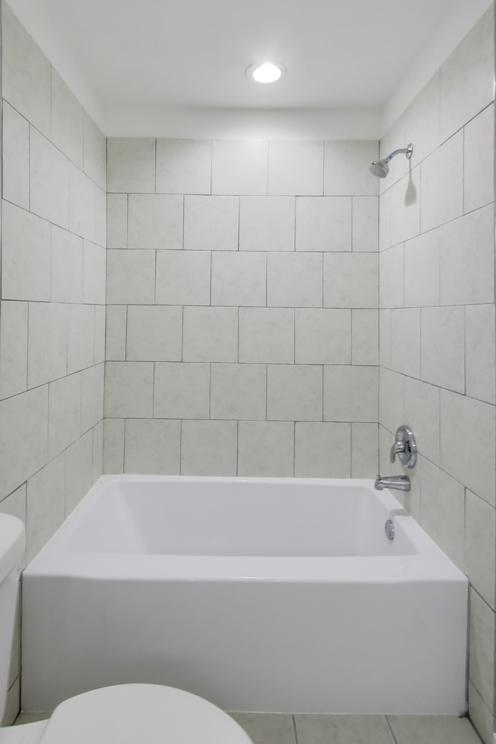 13723 S Springfield Avenue Unit: 1