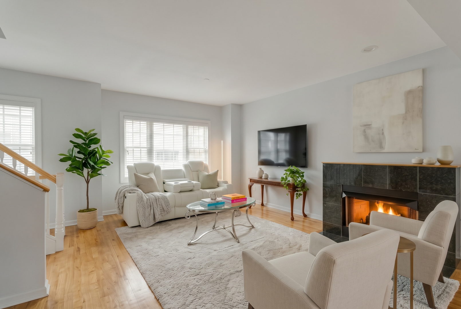 821 N Harlem Avenue