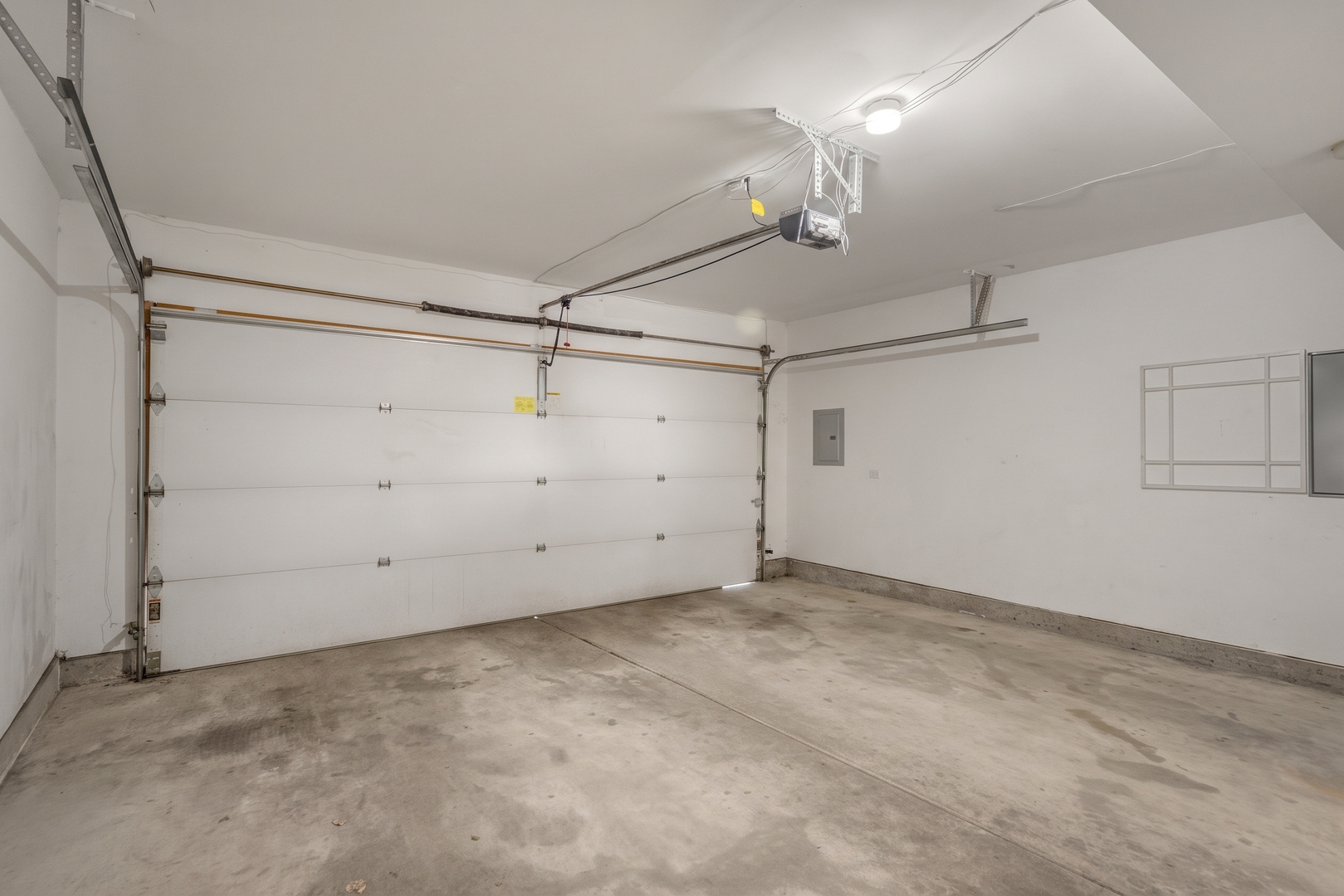 821 N Harlem Avenue