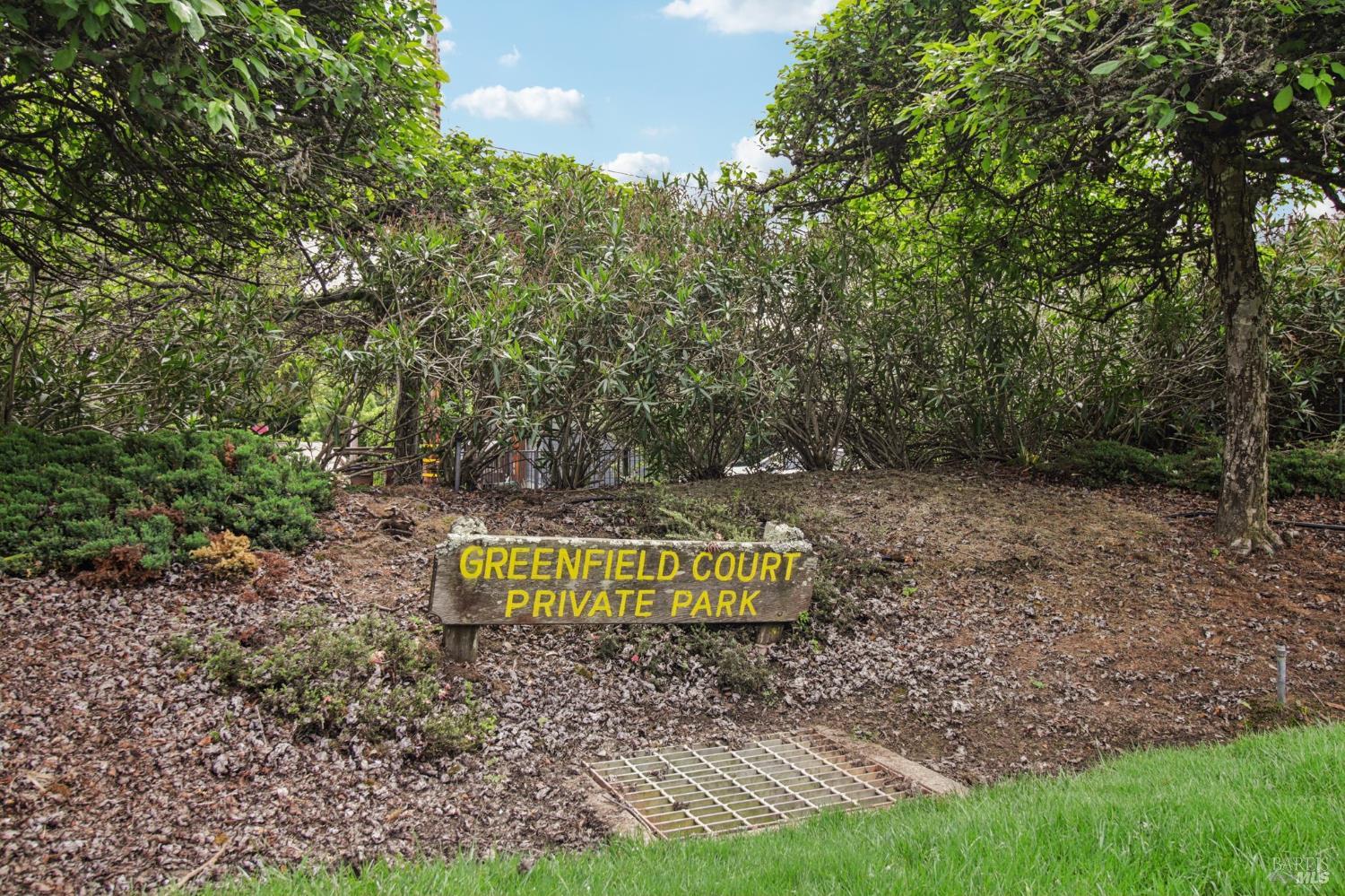8 Greenfield Court