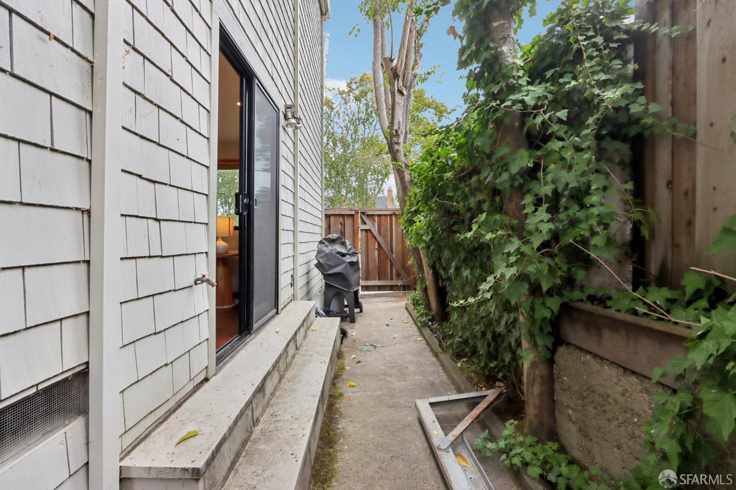 733 Fairfield Road # 8