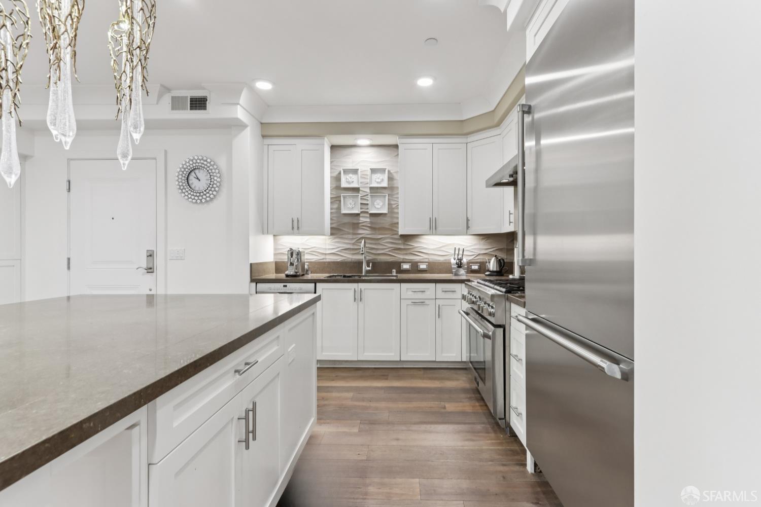 1003 Woodbury Road # 104